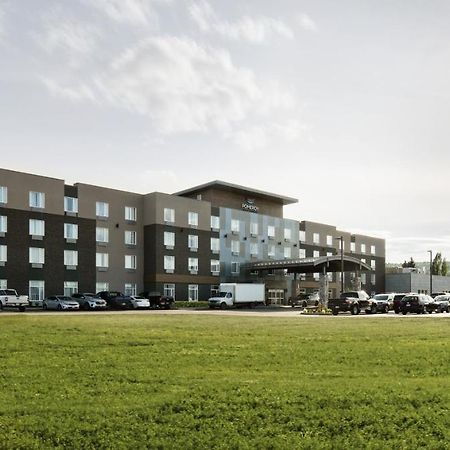 Pomeroy Inn & Suites Принс Джордж Екстериор снимка