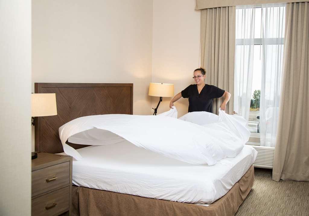 Pomeroy Inn & Suites Принс Джордж Стая снимка