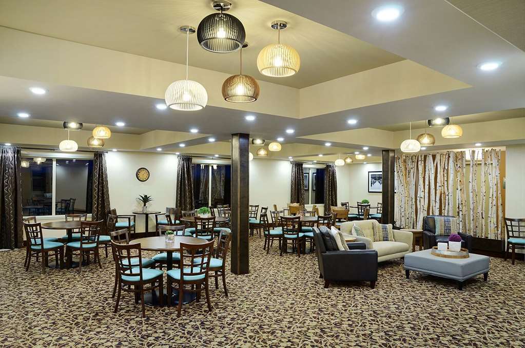 Pomeroy Inn & Suites Принс Джордж Ресторант снимка